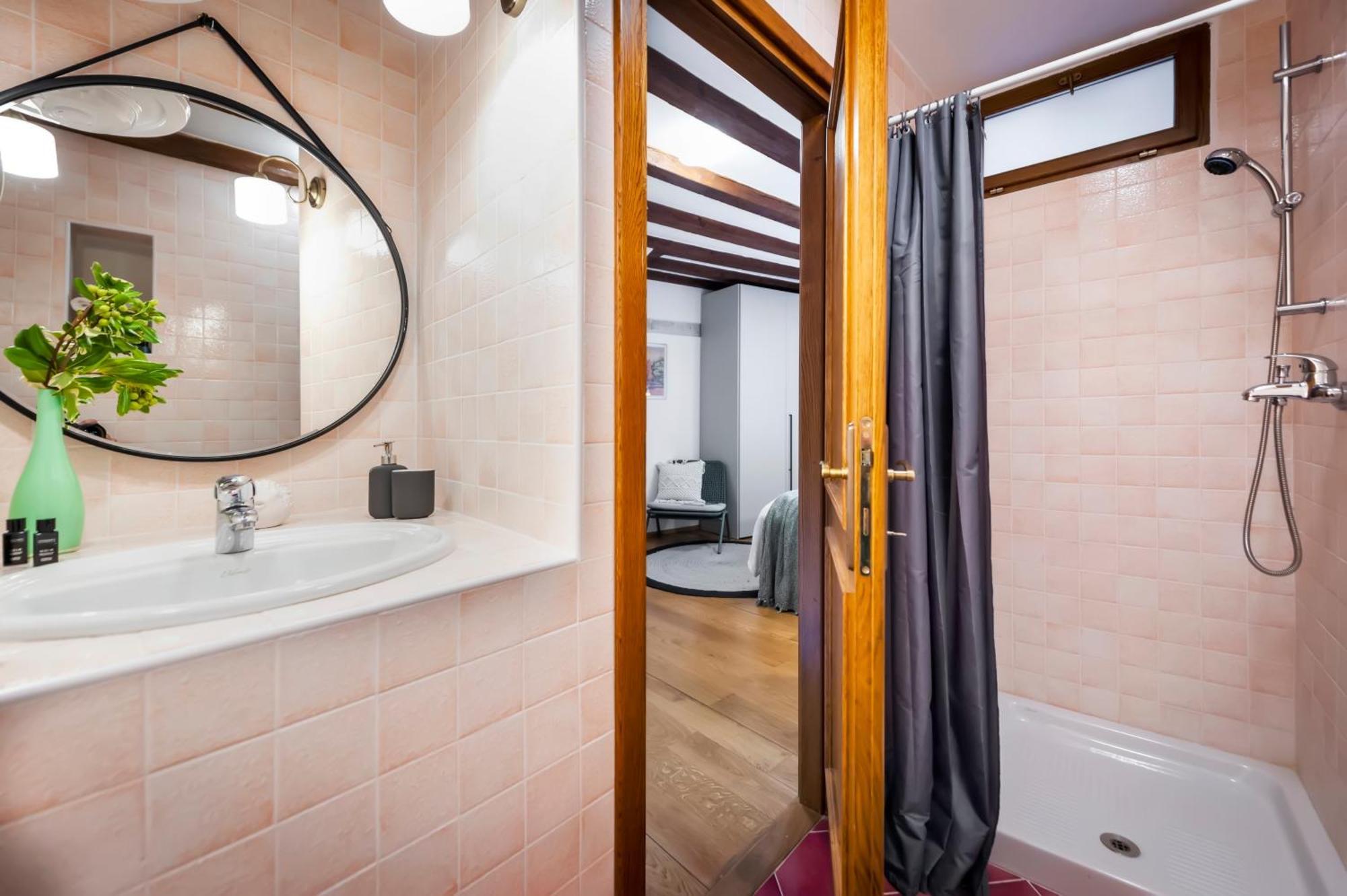 Noemi'S Rooms Rovinj Pokoj fotografie